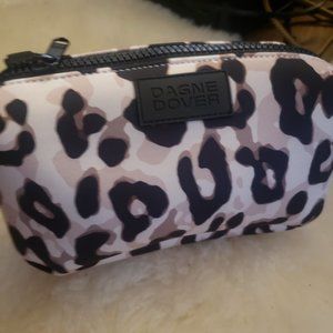 NWT Small Dagne Dover Hunter in Leopard